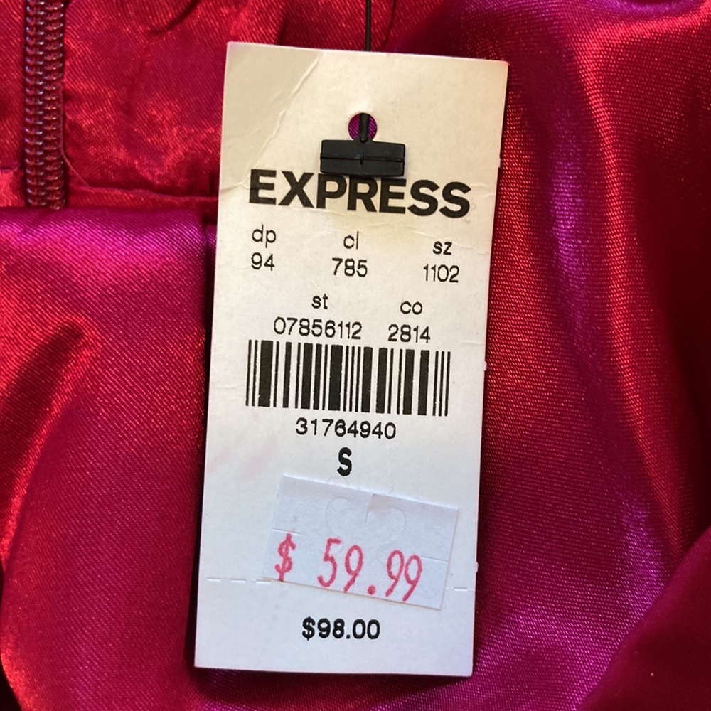 Express Magenta Mid Length Dress - Picture 5 of 5